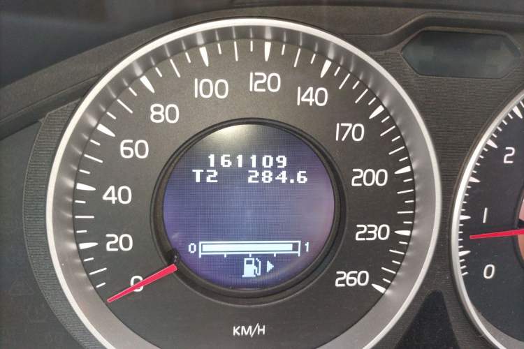 Used Volvo S60 2012 1.6T DRIVe Comfort Edition Odometer Close Up