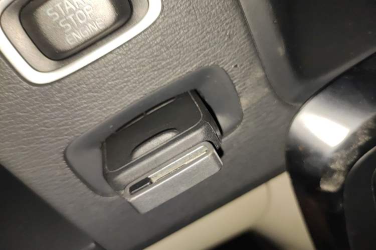 Used Volvo S60 2012 T5 Prestige Edition Vehicle Key