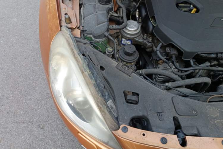 Used Volvo S60 2012 1.6T DRIVe Comfort Edition Engine Bay Right