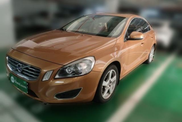 Ojetý Volvo S60 2012 T5 Comfort Edition