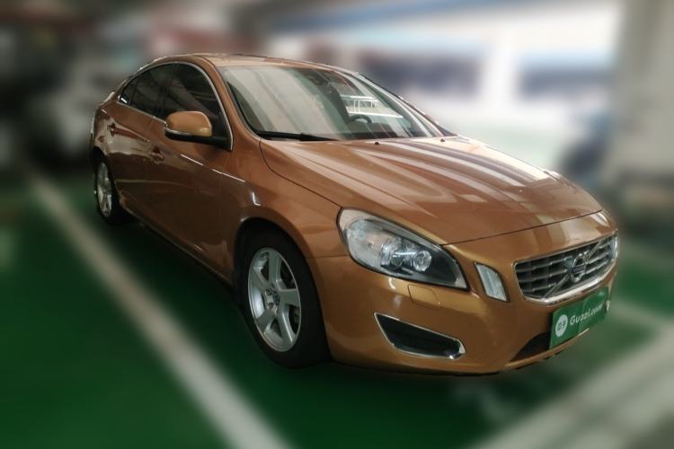 Used Volvo S60 2012 T5 Comfort Edition Front Right 45 Deg