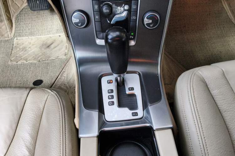 Used Volvo S60 2012 T5 Zhiya Edition Gear Lever