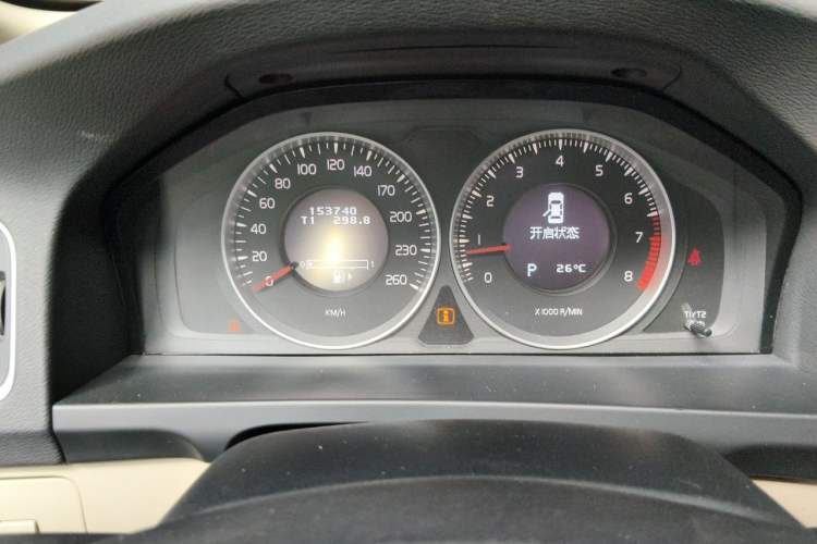 Used Volvo S60 2012 T5 Zhiya Edition Instrument Cluster