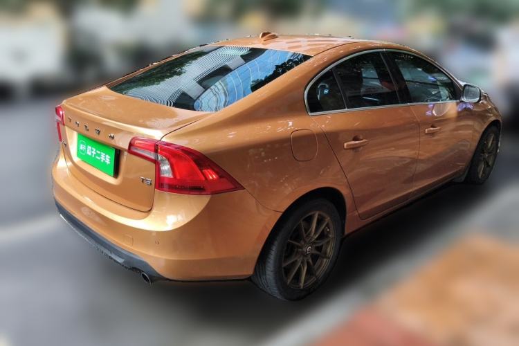 Used Volvo S60 2012 T5 Zhiya Edition Rear Right 45 Deg