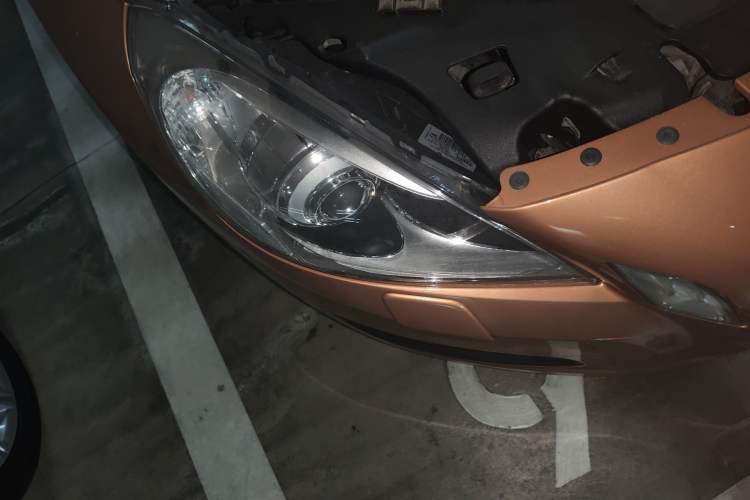 Used Volvo S60 2012 1.6T DRIVe Comfort Edition Right Front Headlight
