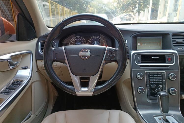 Used Volvo S60 2012 1.6T DRIVe Comfort Edition Steering Wheel