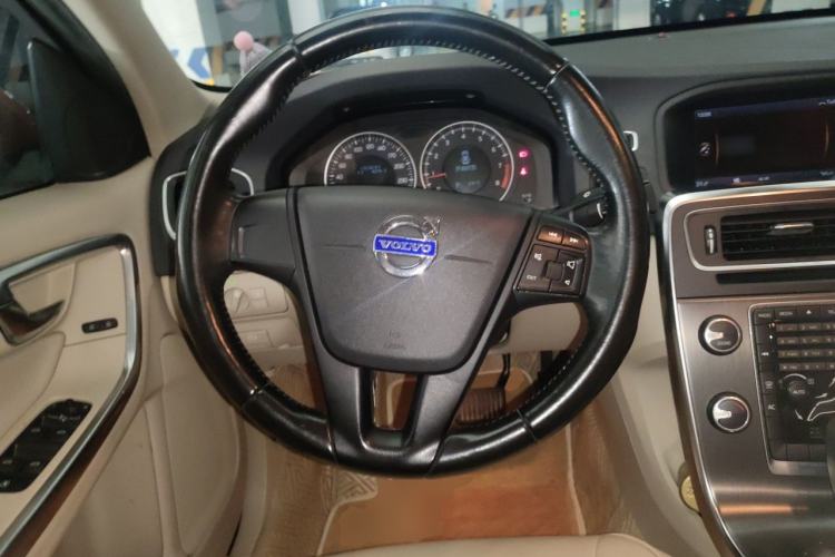 Used Volvo S60 2012 T5 Comfort Edition Steering Wheel