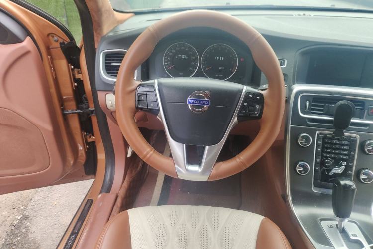 Used Volvo S60 2012 T5 Zhiya Edition Steering Wheel