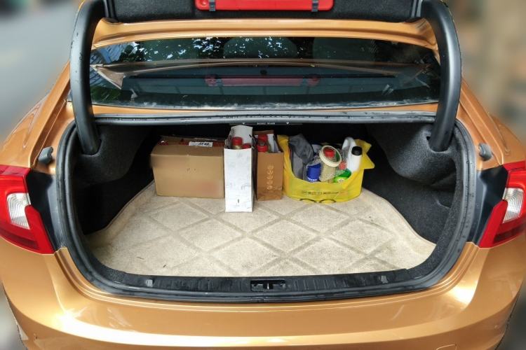 Used Volvo S60 2012 T5 Zhiya Edition Trunk