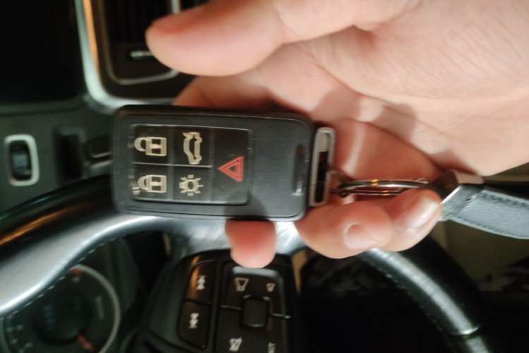 Used Volvo S60 2012 T5 Comfort Edition Vehicle Key