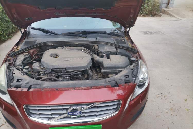 Used Volvo S60 2012 1.6T DRIVe Comfort Edition Engine Bay Left