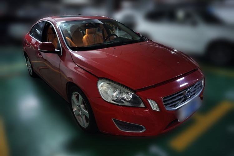 Used Volvo S60 2012 T5 Comfort Edition Front Right 45 Deg
