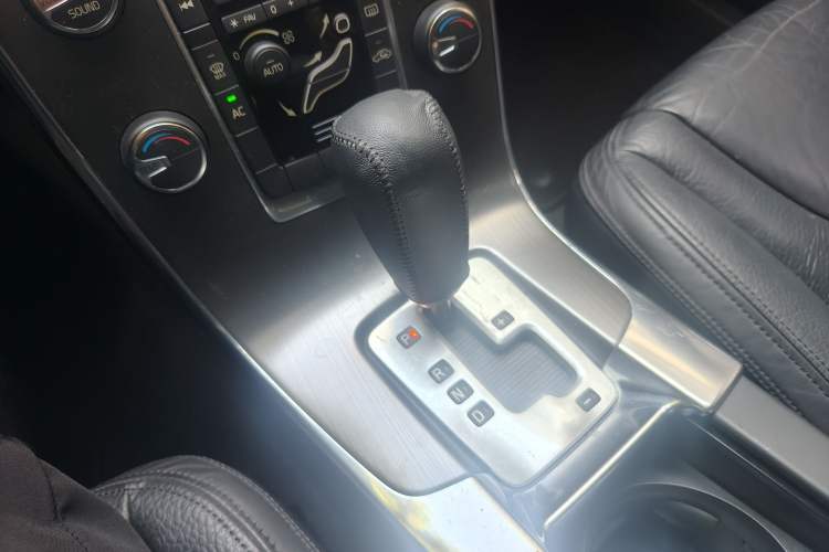 Used Volvo S60 2012 T5 Comfort Edition Gear Lever