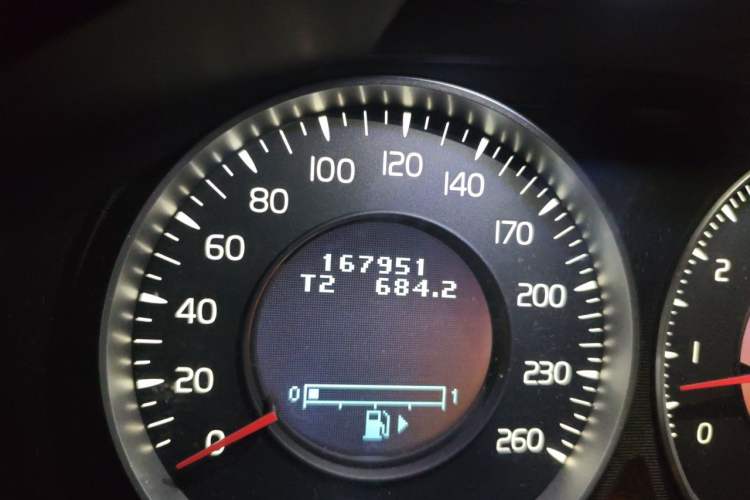 Used Volvo S60 2012 1.6T DRIVe Comfort Edition Odometer Close Up