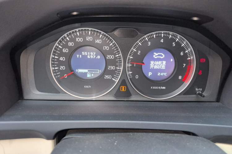 Used Volvo S60 2012 T5 Zhiya Edition Odometer Close Up