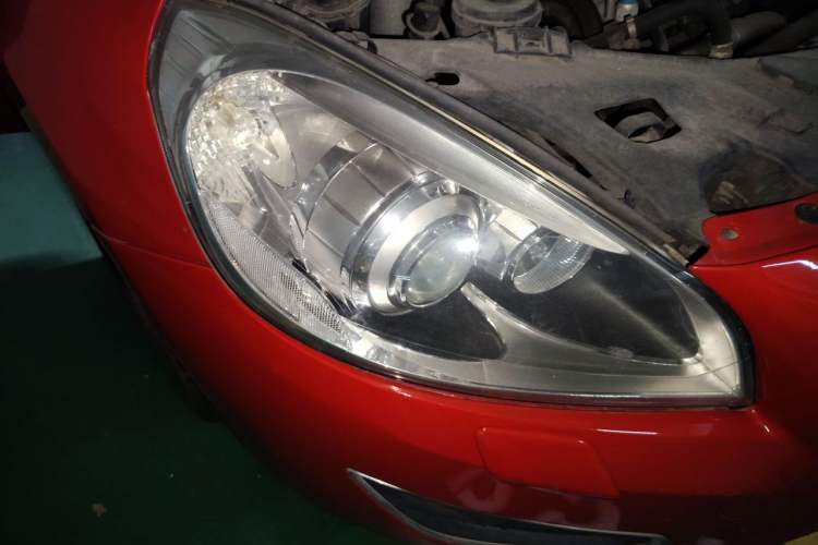 Used Volvo S60 2012 T5 Comfort Edition Right Front Headlight