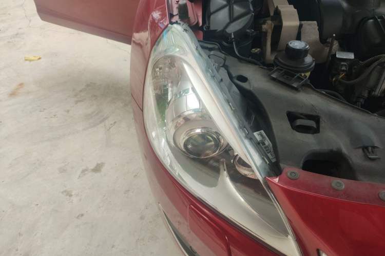 Used Volvo S60 2012 T5 Smart Edition Right Front Headlight