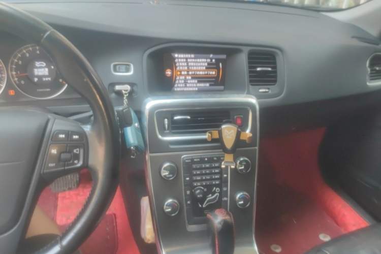 Used Volvo S60 2012 T5 Comfort Edition Audio And AC Panel