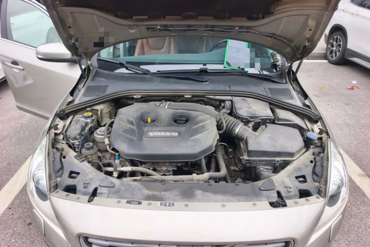 Used Volvo S60 2012 T5 Zhiya Edition Engine Bay