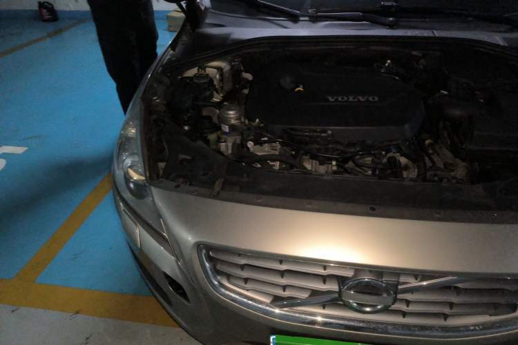 Used Volvo S60 2012 1.6T DRIVe Comfort Edition Engine Bay Right