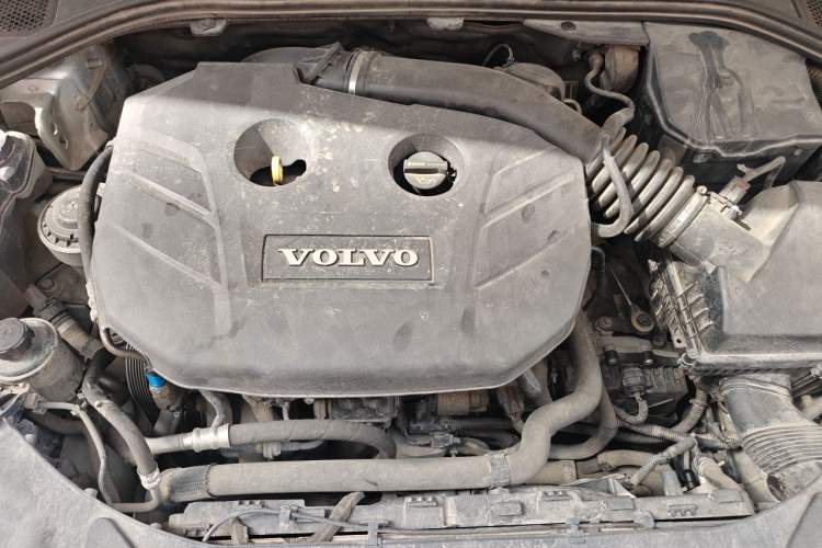 Used Volvo S60 2012 T5 Comfort Edition Engine Bay