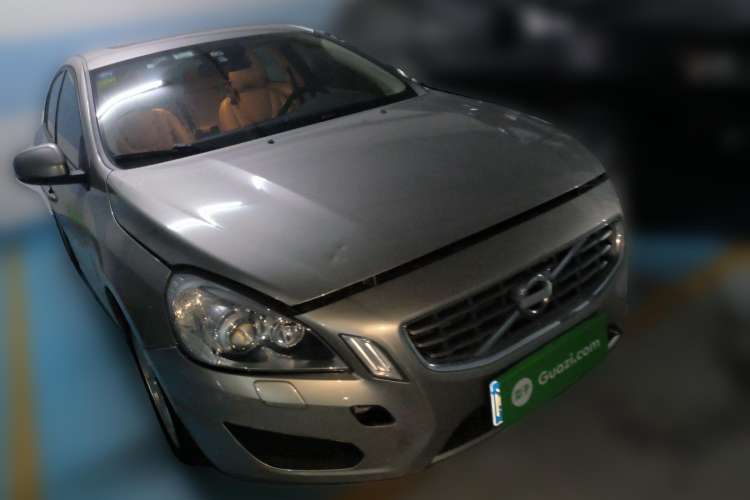 Used Volvo S60 2012 1.6T DRIVe Comfort Edition Front Right 45 Deg
