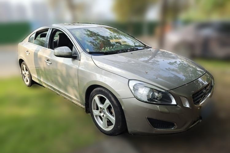 Used Volvo S60 2012 1.6T DRIVe Comfort Edition Front Right 45 Deg