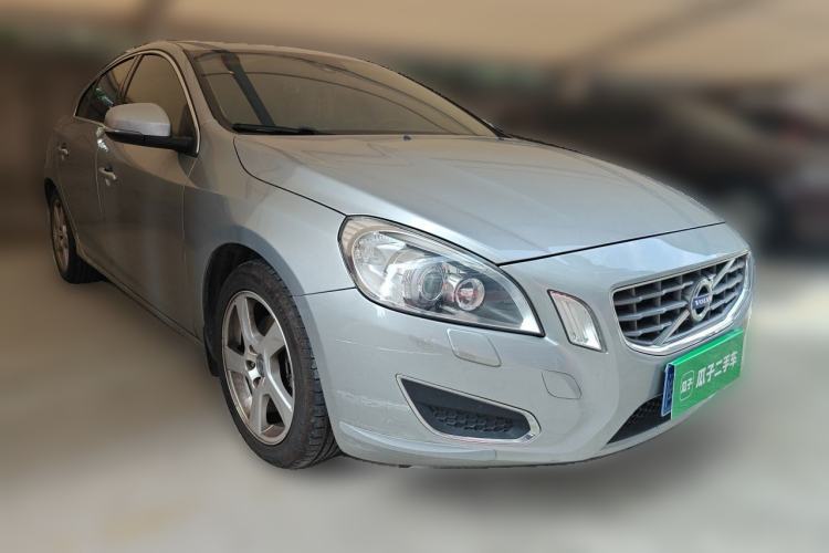 Used Volvo S60 2012 T5 Comfort Edition Front Right 45 Deg