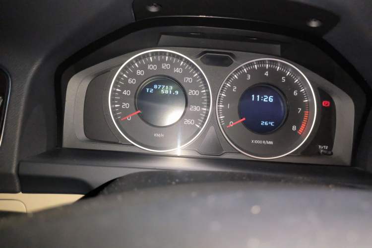 Used Volvo S60 2012 1.6T DRIVe Comfort Edition Instrument Cluster