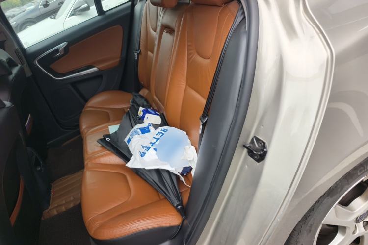 Used Volvo S60 2012 T5 Zhiya Edition Left Rear Seat