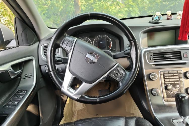 Used Volvo S60 2012 1.6T DRIVe Comfort Edition Steering Wheel