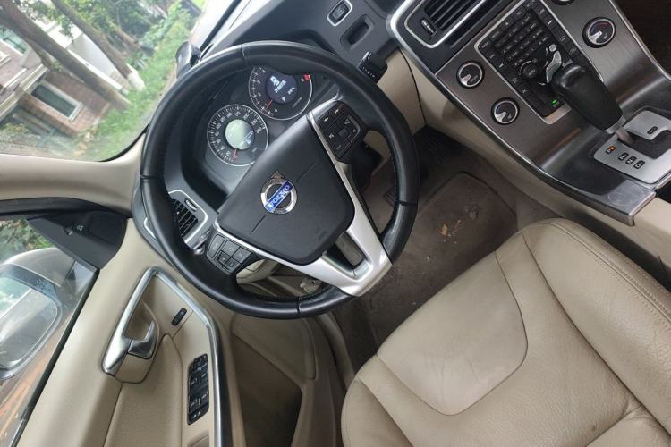 Used Volvo S60 2012 T5 Prestige Edition Steering Wheel