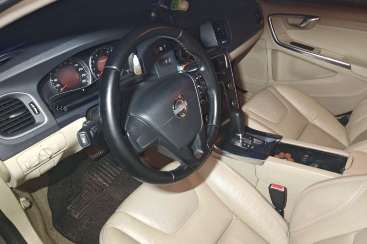 Used Volvo S60 2012 T5 Comfort Edition Steering Wheel
