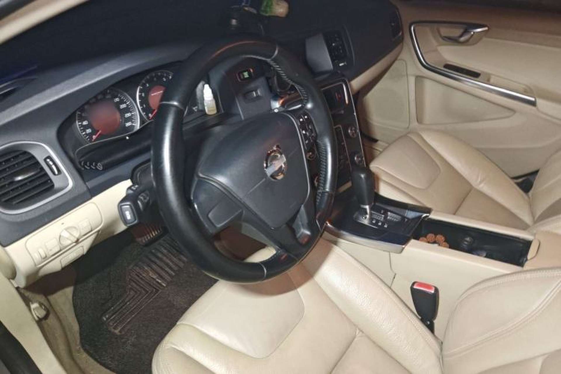 Used Volvo S60 2012 T5 Comfort Edition Steering Wheel