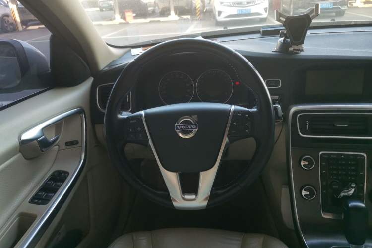 Used Volvo S60 2012 T5 Zhiya Edition Steering Wheel