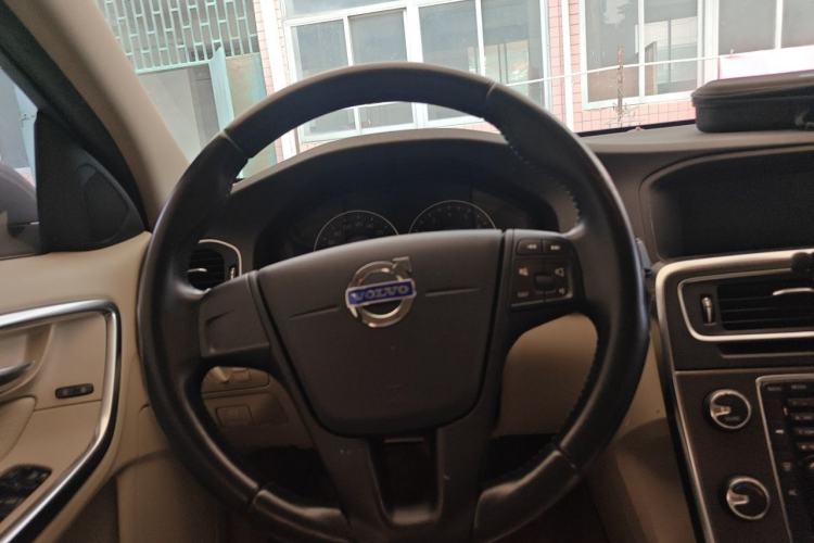 Used Volvo S60 2012 T5 Comfort Edition Steering Wheel