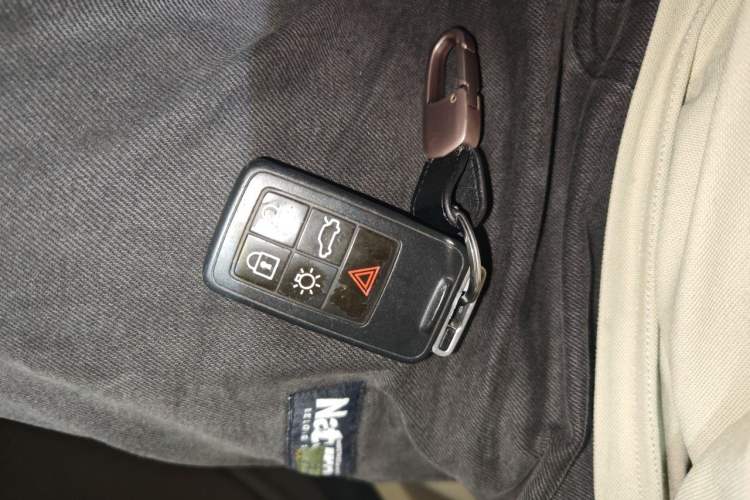 Used Volvo S60 2012 T5 Comfort Edition Vehicle Key
