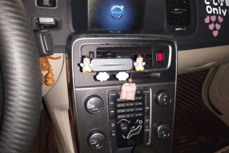 Used Volvo S60 2012 1.6T DRIVe Zhiya Edition Audio And AC Panel