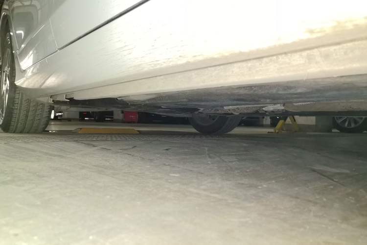 Used Volvo S60 2012 T5 Comfort Edition Chassis Front Right