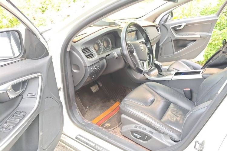 Used Volvo S60 2012 T5 Prestige Edition Driver Seat