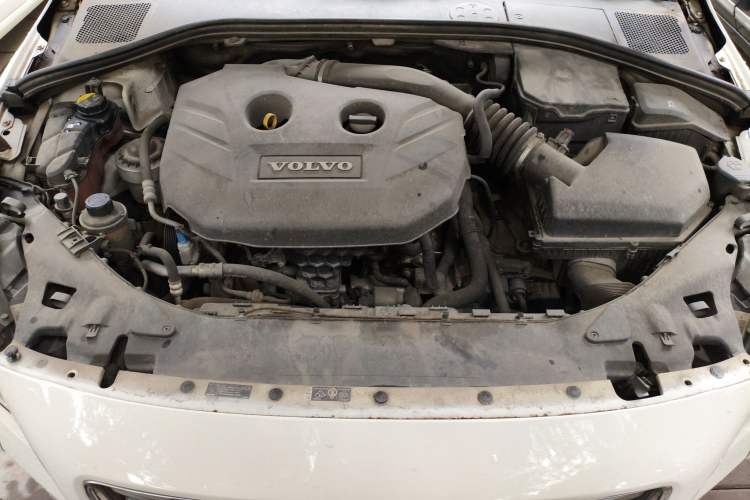 Used Volvo S60 2012 T5 Comfort Edition Engine Bay