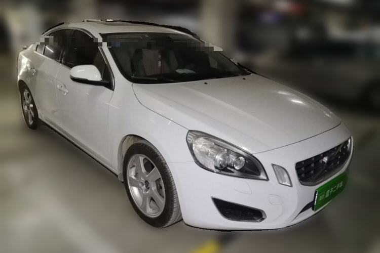Used Volvo S60 2012 T5 Comfort Edition Front Right 45 Deg