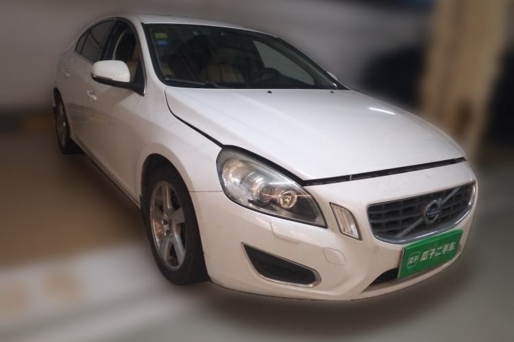 Used Volvo S60 2012 1.6T DRIVe Zhiya Edition Front Right 45 Deg