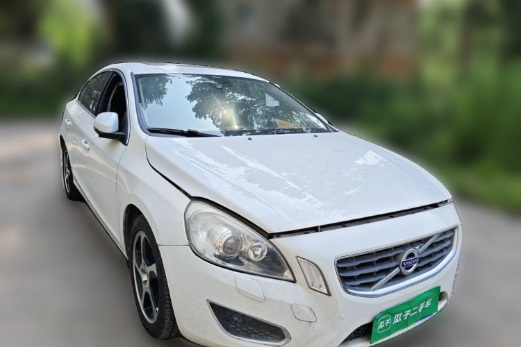 Used Volvo S60 2012 T5 Prestige Edition Front Right 45 Deg
