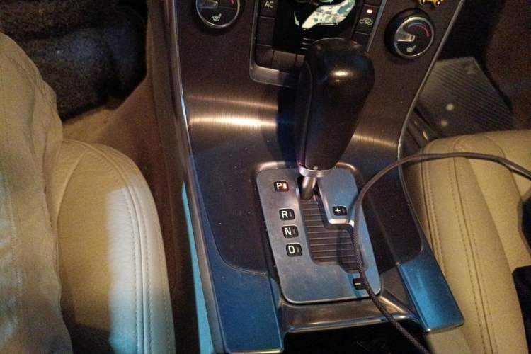Used Volvo S60 2012 T5 Zhiya Edition Gear Lever