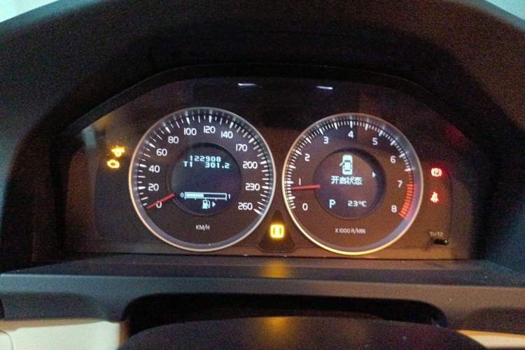 Used Volvo S60 2012 T5 Zhiya Edition Instrument Cluster