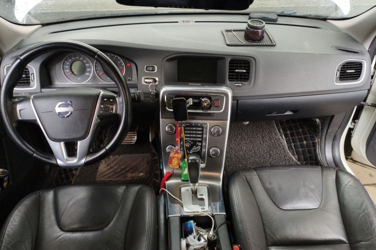 Used Volvo S60 2012 T5 Comfort Edition Interior 2