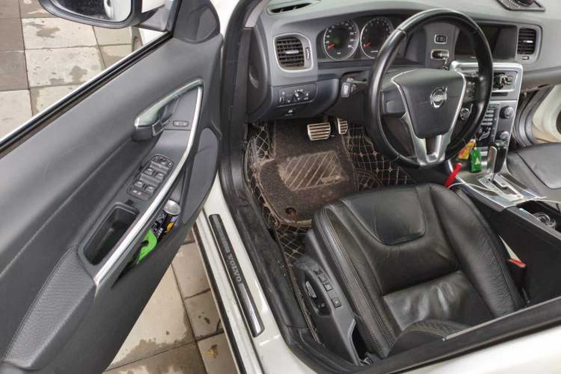 Used Volvo S60 2012 T5 Comfort Edition Interior 3