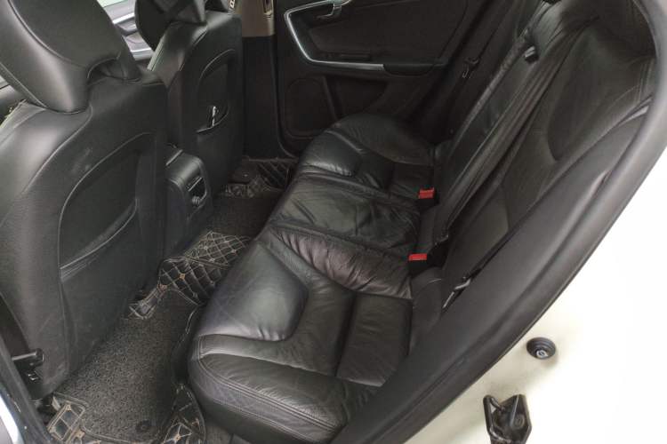Used Volvo S60 2012 T5 Comfort Edition Interior 4