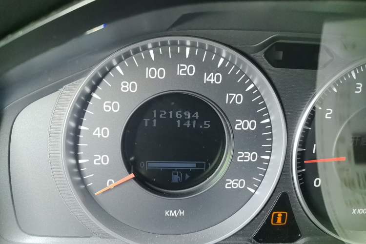 Used Volvo S60 2012 T5 Comfort Edition Odometer Close Up